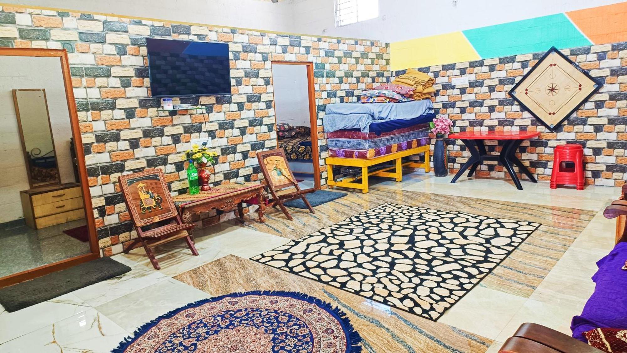 Sahara Family Homestay Mysore Exterior foto