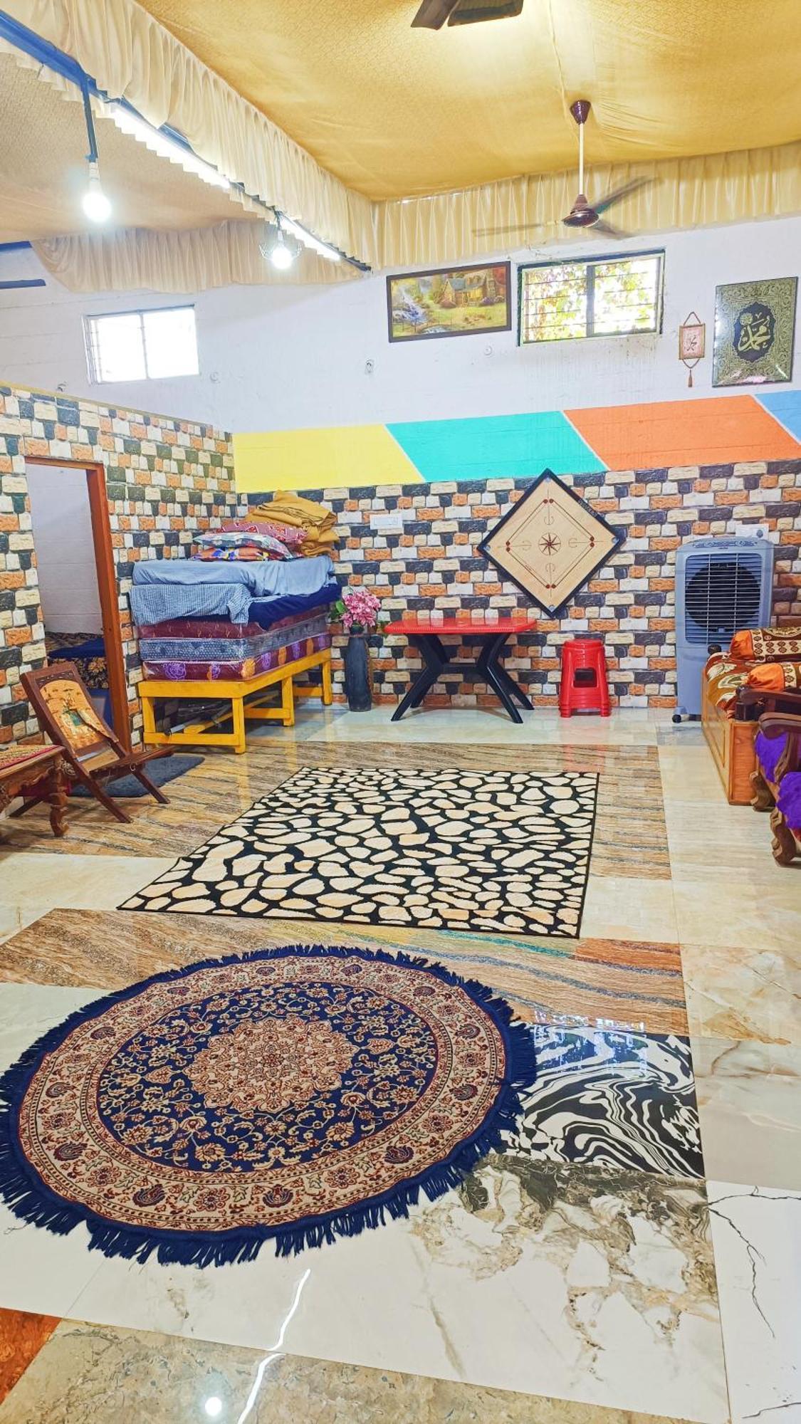 Sahara Family Homestay Mysore Exterior foto