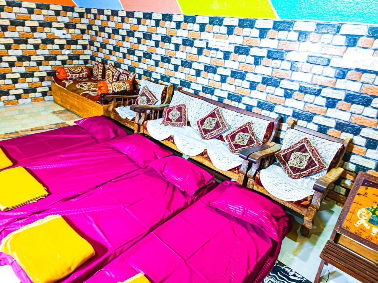 Sahara Family Homestay Mysore Exterior foto